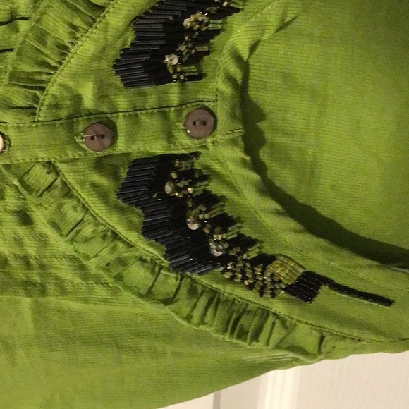 Never worn, new red camel ruffled tank with beadwork, size M - Picture 3 of 6